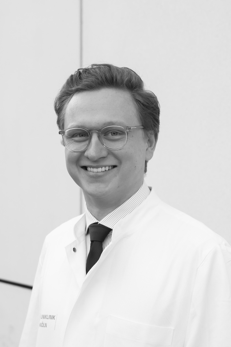 Dr. Paul Henn